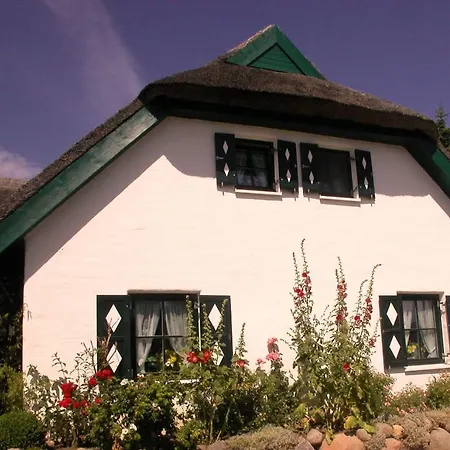 Casa de Férias Kapitaenshaus-in-gross-zicker-halbinsel-moenchgut Groß Zicker