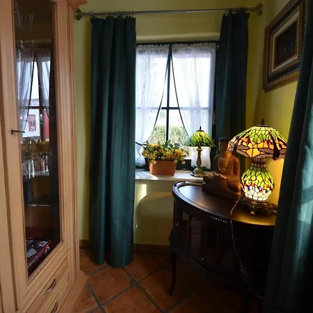 Kapitaenshaus-in-gross-zicker-halbinsel-moenchgut Groß Zicker