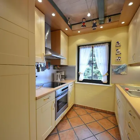 Casa de Férias Kapitaenshaus-in-gross-zicker-halbinsel-moenchgut Groß Zicker