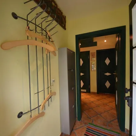 Kapitaenshaus-in-gross-zicker-halbinsel-moenchgut Holiday home